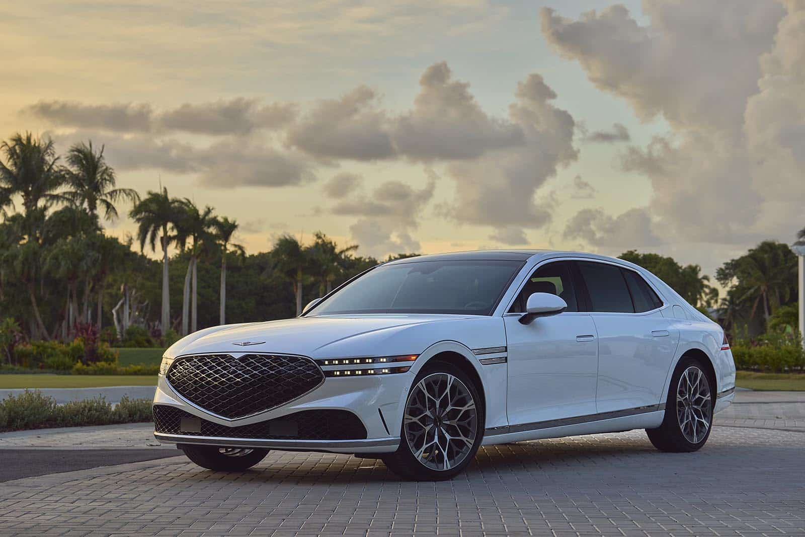 First Drive: 2023 Genesis G90